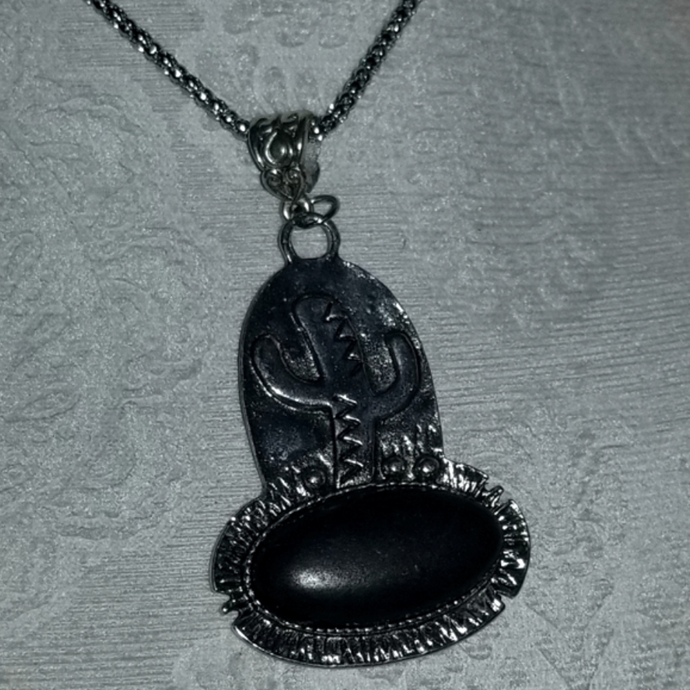 Black Stone Cactus Necklace - Picture 1 of 2